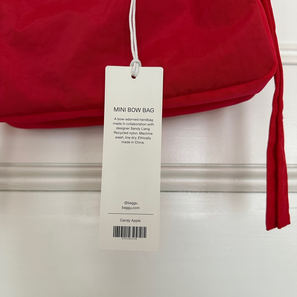 Baggu NWT Sandy Liang Mini Bow Bag, Candy Apple - Picture 2 of 4